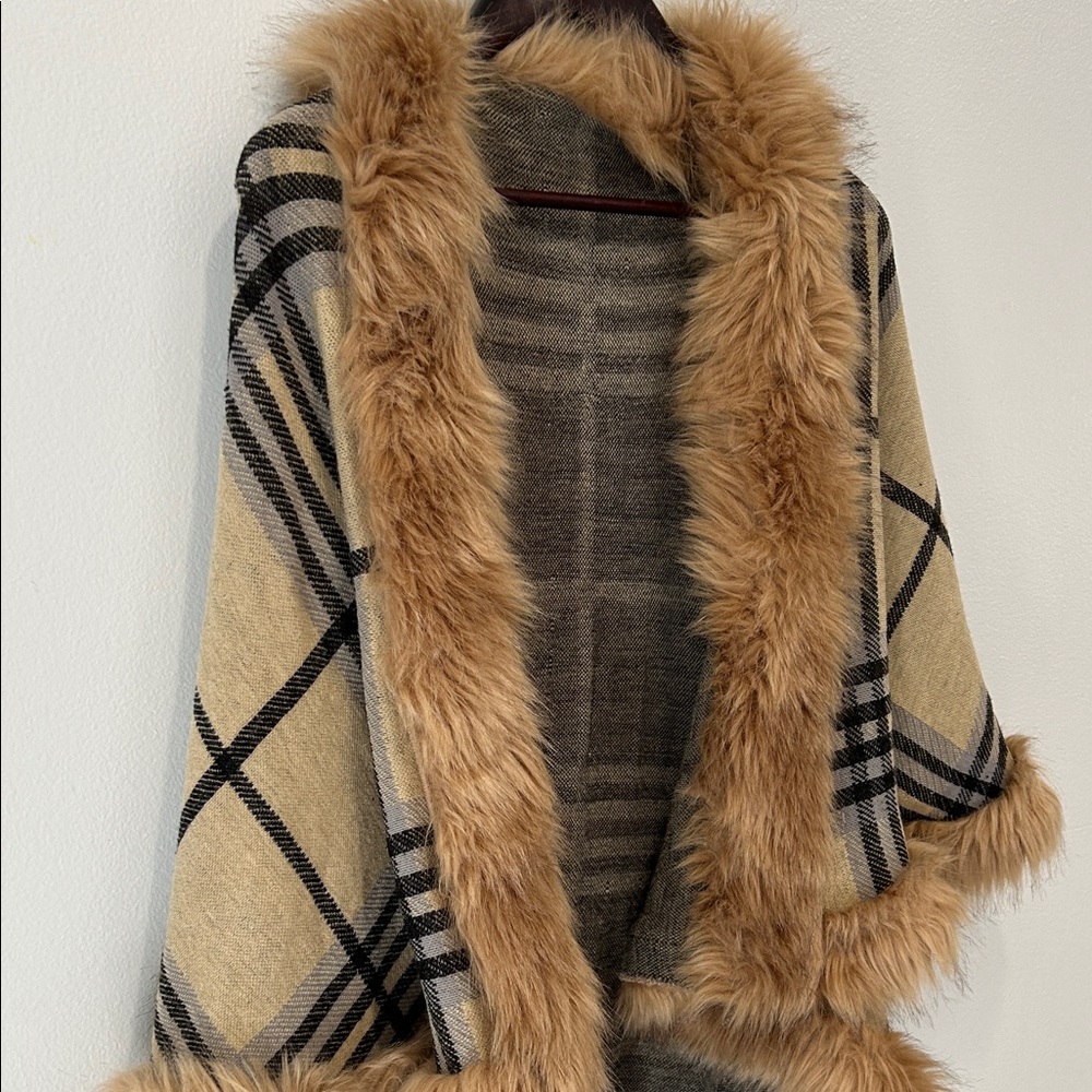 San Joy Plaid Cape with Faux Fur Trim